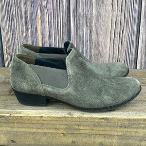 Woman’s Paul Green Faith Ankle Booties In Gray Suede- Size 4 1/2 UK - 6.5 US